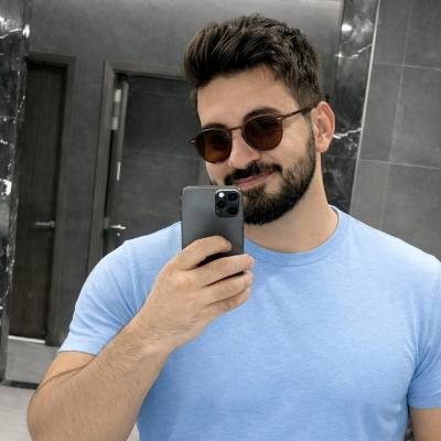 Ali