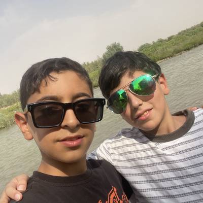 انس